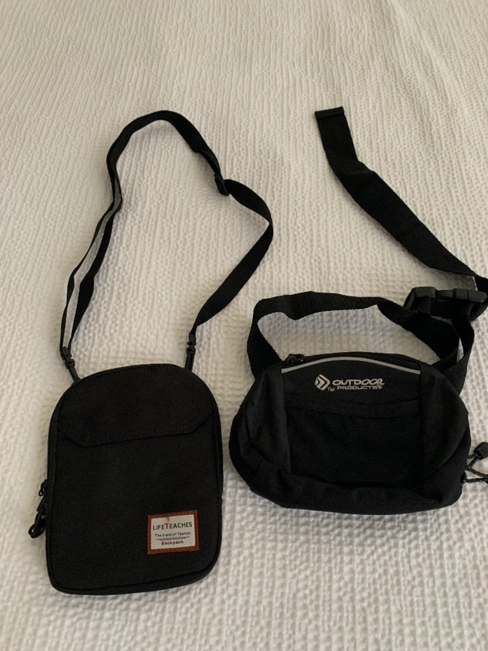2 travel bags for $15